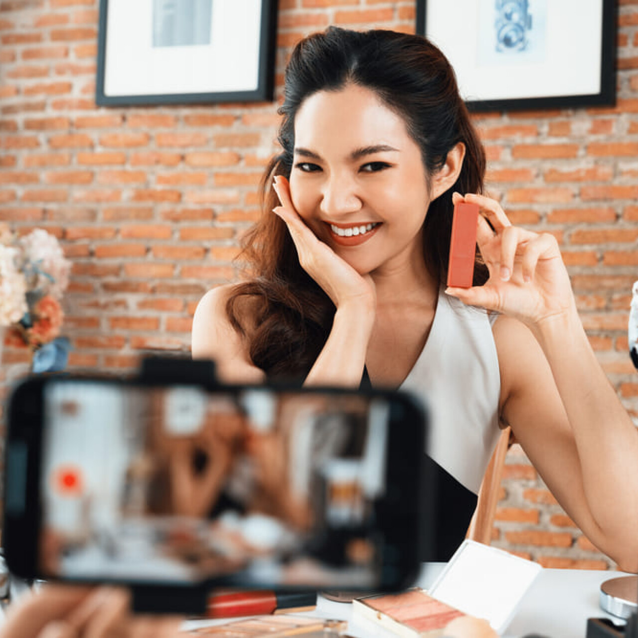 找網紅KOL業配價格一覽表！商家找網紅合作要注意哪些事情？