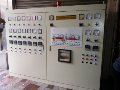 燃燒機烤漆落地控制箱設計