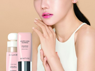 美妝雜誌彩頁設計01