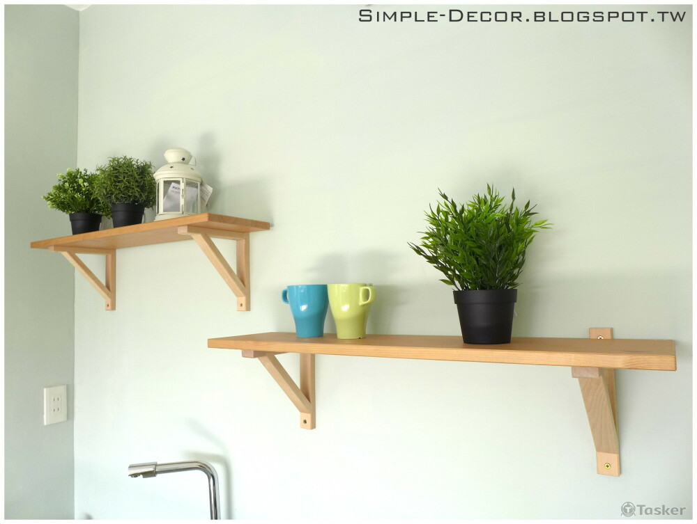 IKEA EKBY HEMNES EKBY VALTER。淺棕色／樺木掛牆式層架