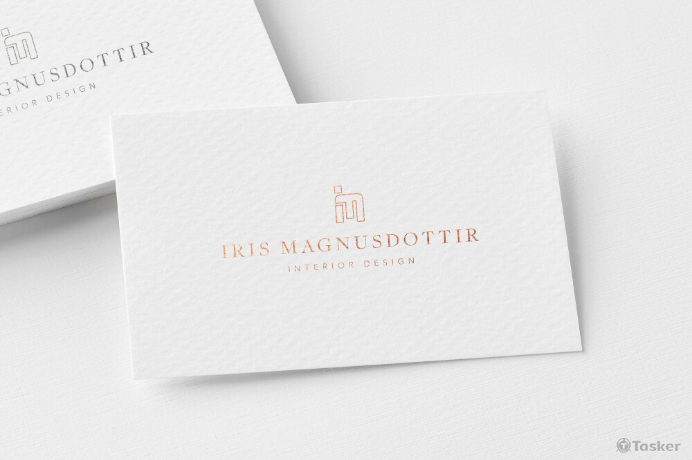 此設計主要以設計師的大名為工作室的Logo，風格以簡潔及時尚為主。