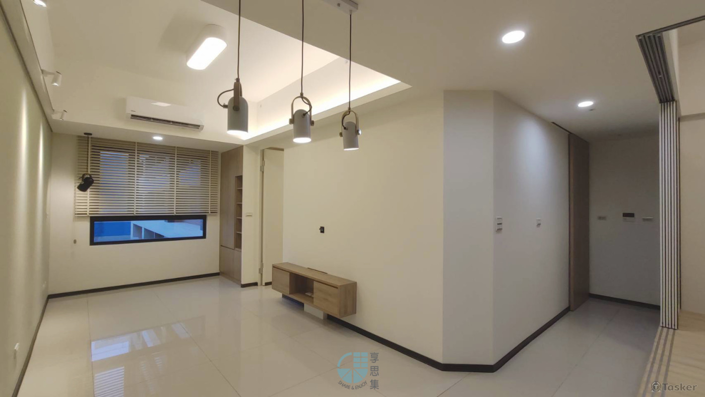 電視牆及走道關係