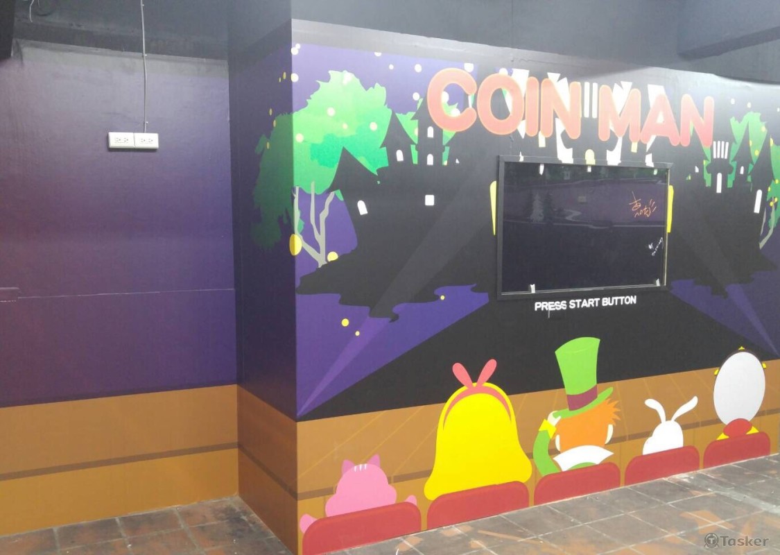 娃娃機遊戲店牆面