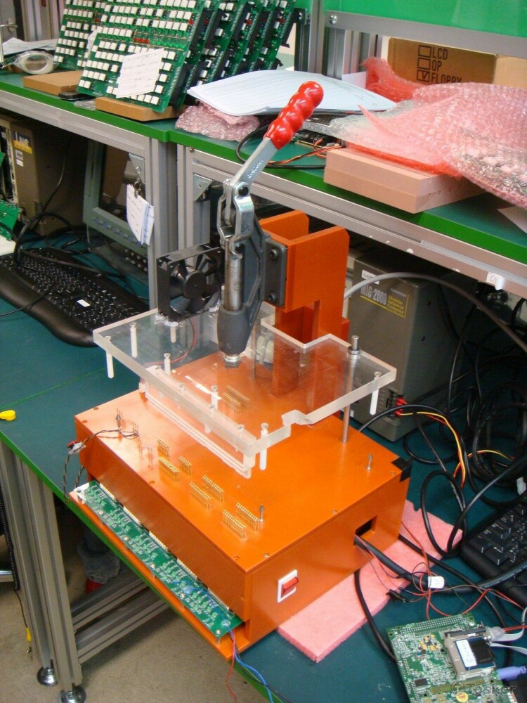 PCC2840 軸控卡之探針治具