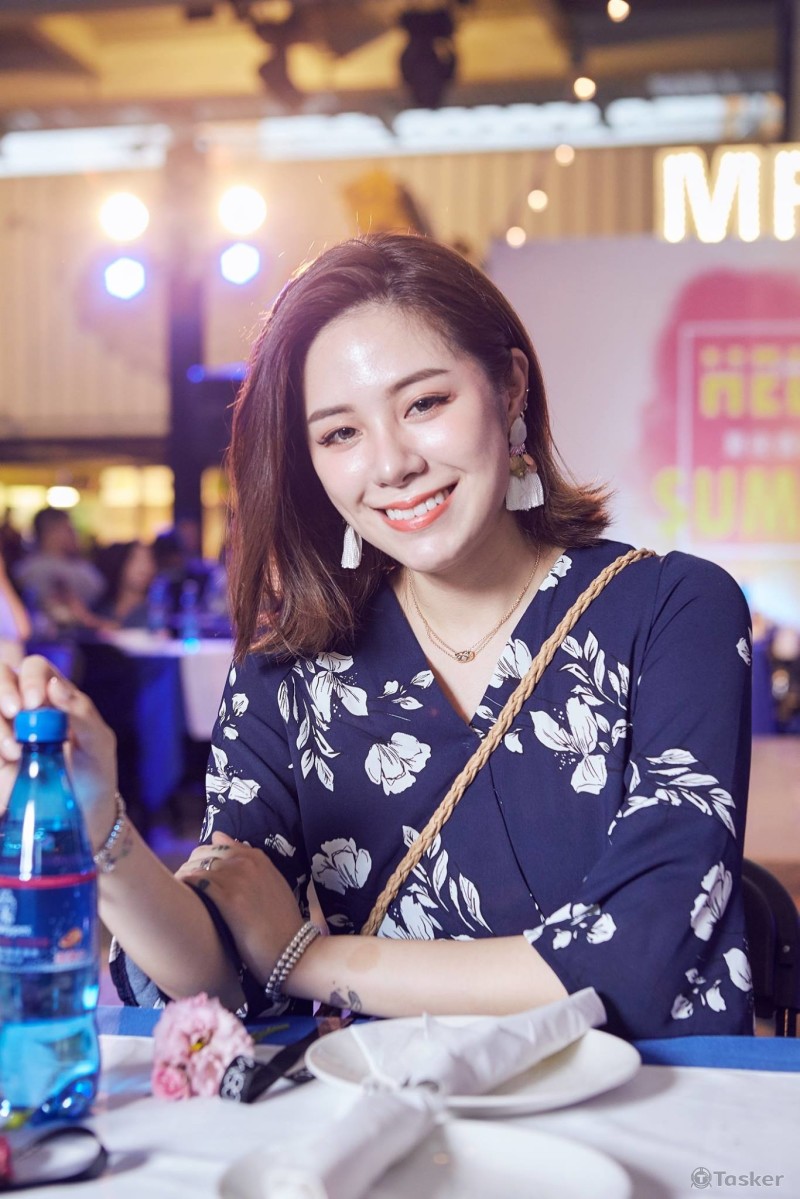 ELLE x 泰拉Tyra x Schweppes