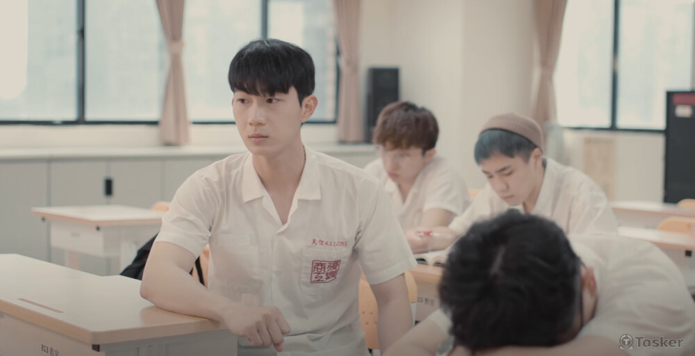 2022劇情短片製作《皺褶》