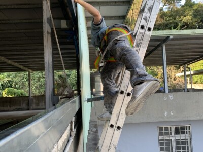 鐵皮屋外牆封板抓漏