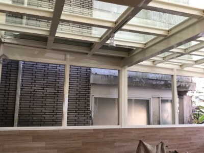 玻璃屋:5+5反射玻璃+鋁骨架