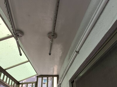 陽台天花板舊漆剝落處理