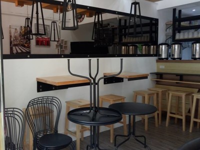 台中西屯複合式餐飲店