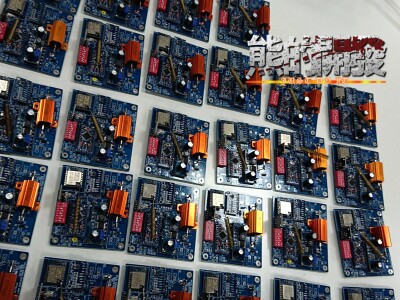 綠色能源 太陽能板 50V 20A 多組無線電力 監測 儲存資料庫 快速模組設計生產