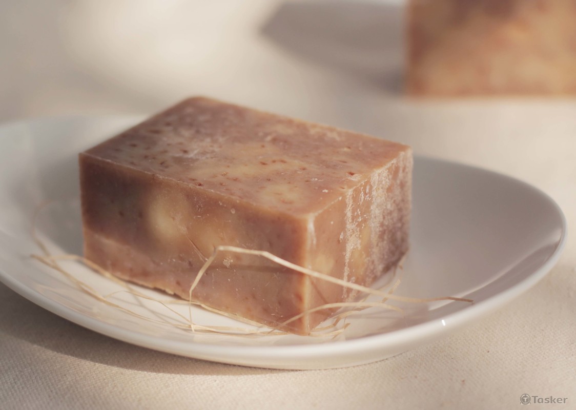 【禮物皂系列-香醇】以黑糖入皂，洗感溫和