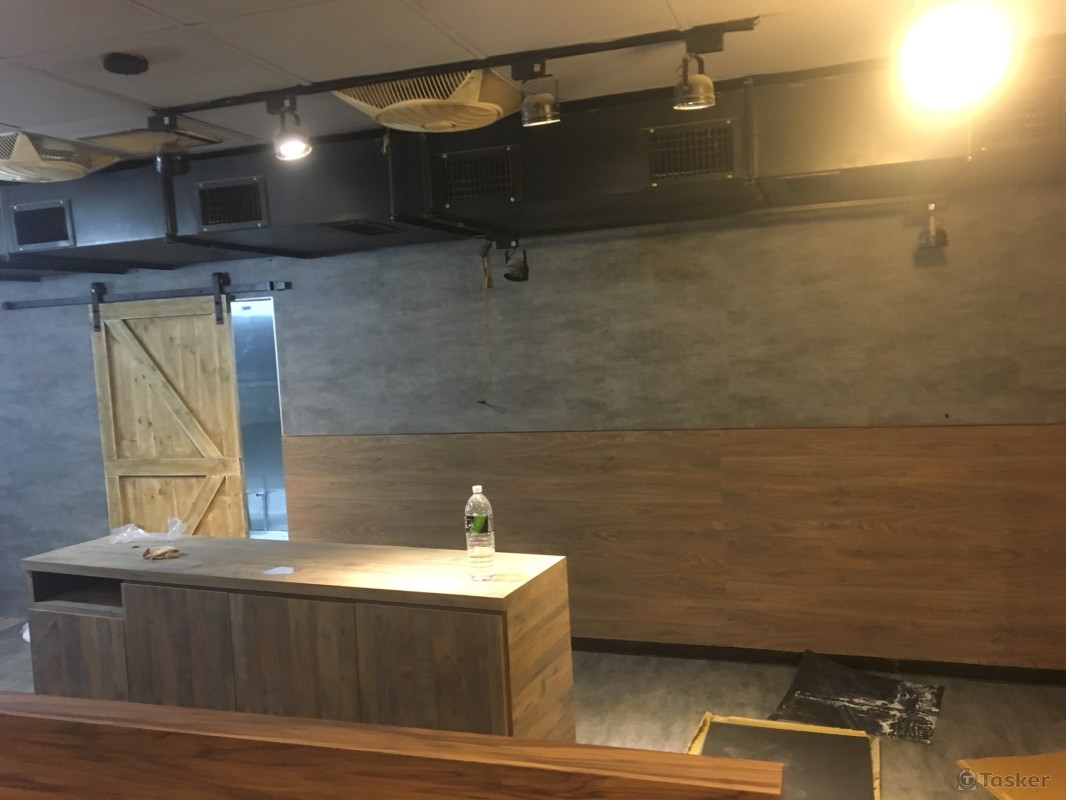 塑膠地板上牆 貼牆壁