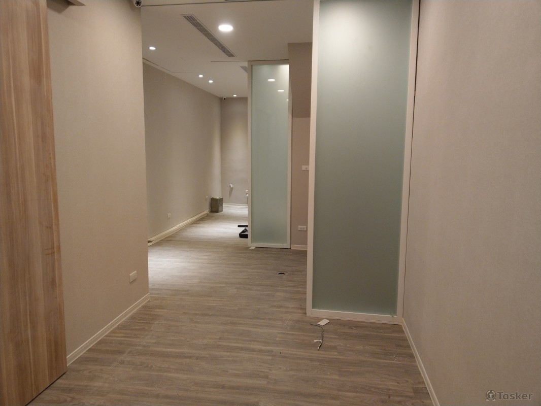 店面 樓梯塑膠地板壁紙裝修