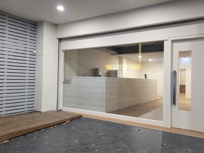 永大路旅行社咖啡店面