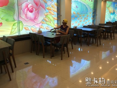 牆壁彩繪、夜光彩繪、3D壁畫、星空彩繪、鐵捲門彩繪、貨櫃彩繪、玻璃彩繪、融合客戶需求和個人彩繪特色、