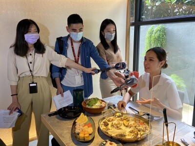 主持、記者會現場