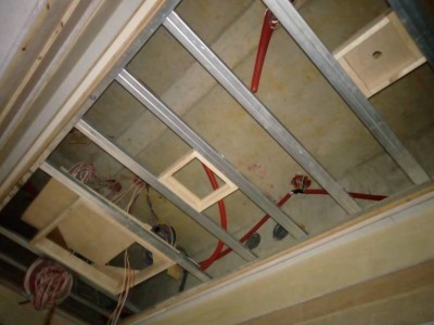 吉昇，輕鋼架，輕隔間，暗架天花板！聯絡電話:0973-396-397陳先生(台中)