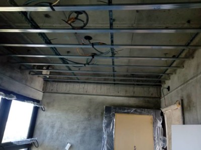 吉昇，輕鋼架，輕隔間，暗架天花板！聯絡電話:0973-396-397陳先生(台中)