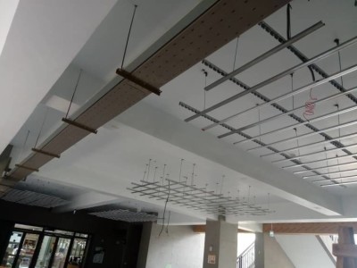 吉昇，輕鋼架，輕隔間，暗架天花板！聯絡電話:0973-396-397陳先生(台中)