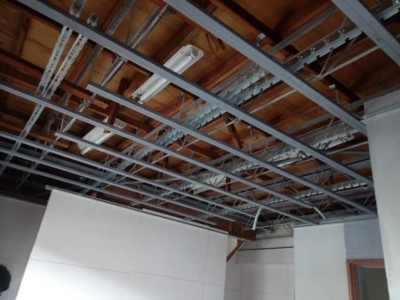 吉昇，輕鋼架，輕隔間，暗架天花板！聯絡電話:0973-396-397陳先生(台中)