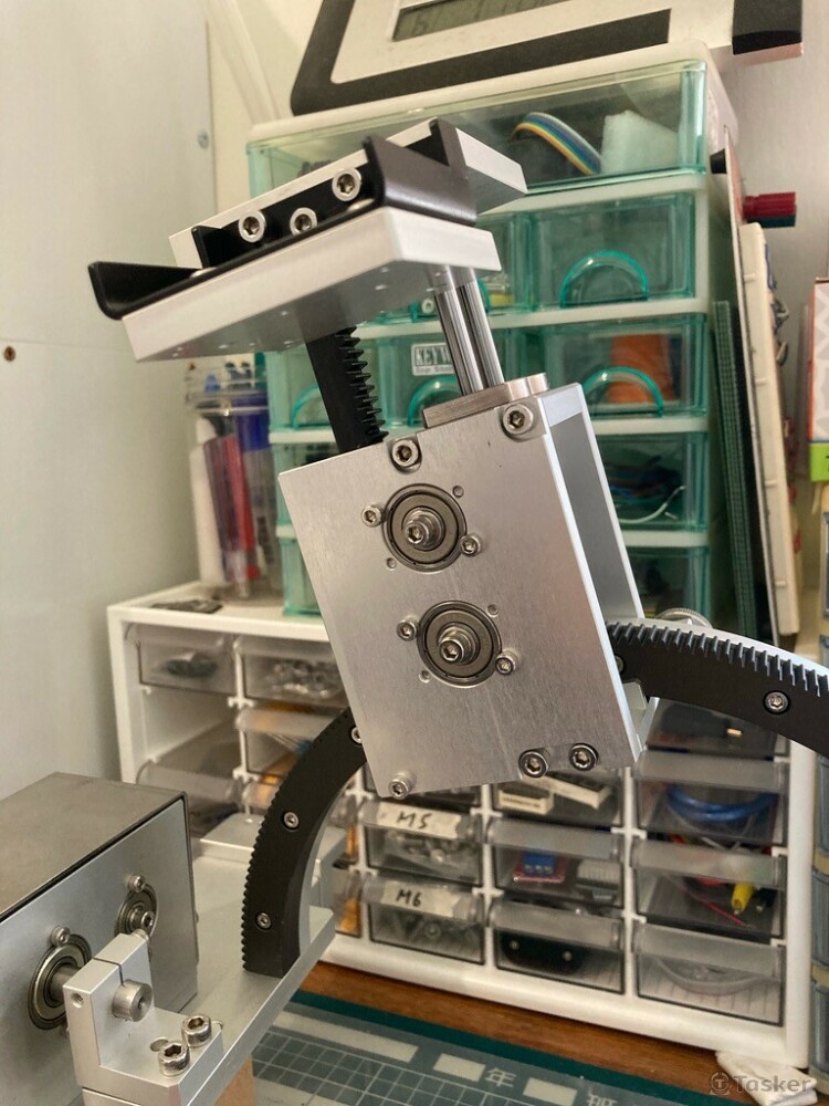 半徑方向調整(齒條)