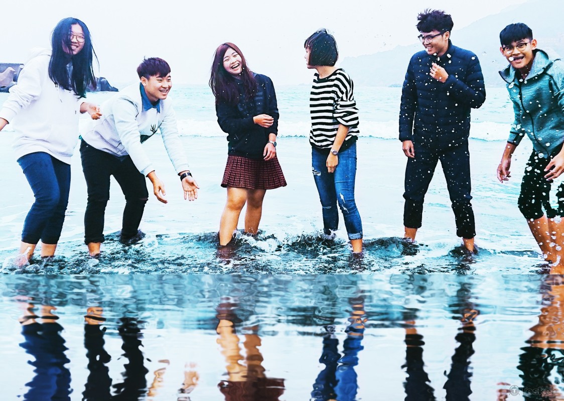 2018中山物理營海報