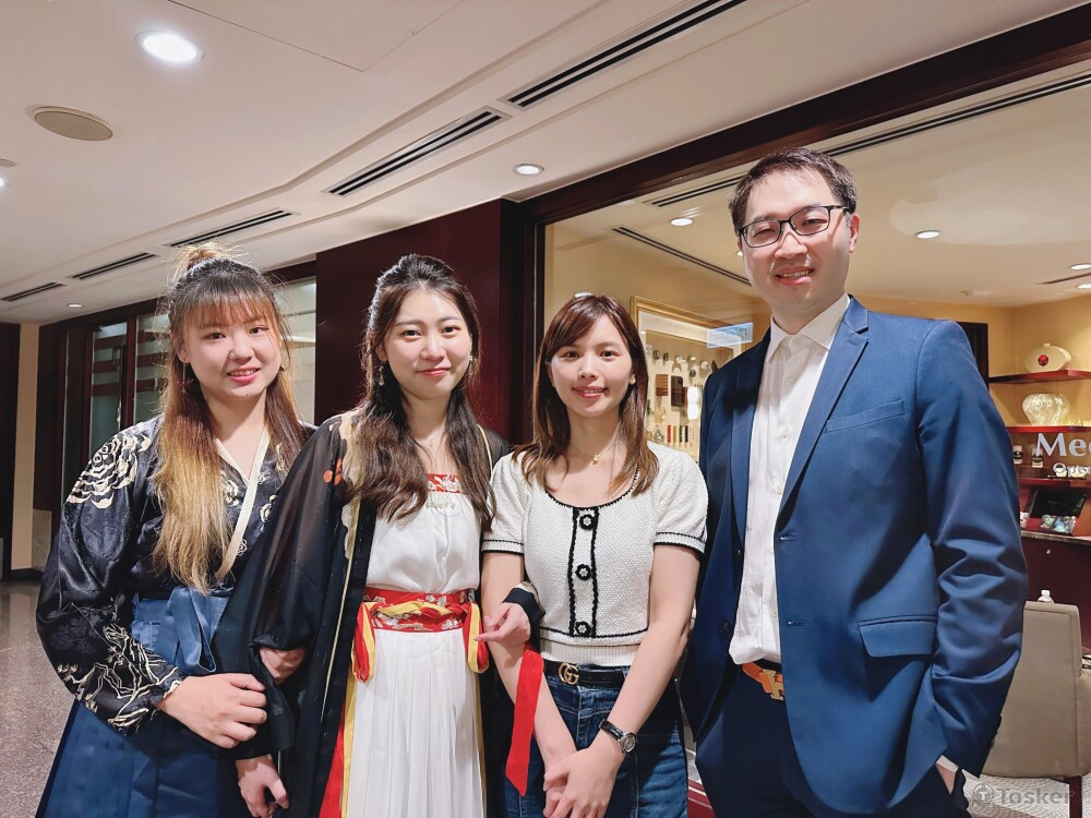 與台灣光彩國際旅行社負責人合照~