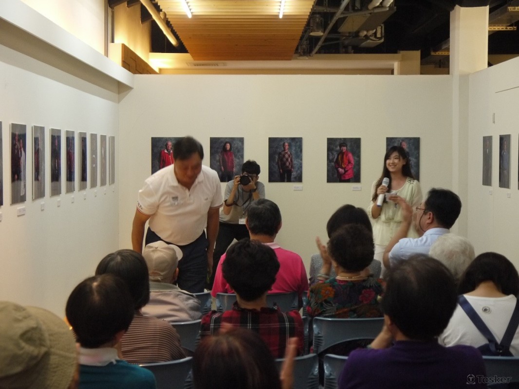 攝影展活動主持人