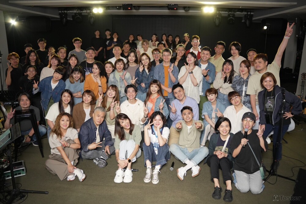 約書亞樂團音樂錄影