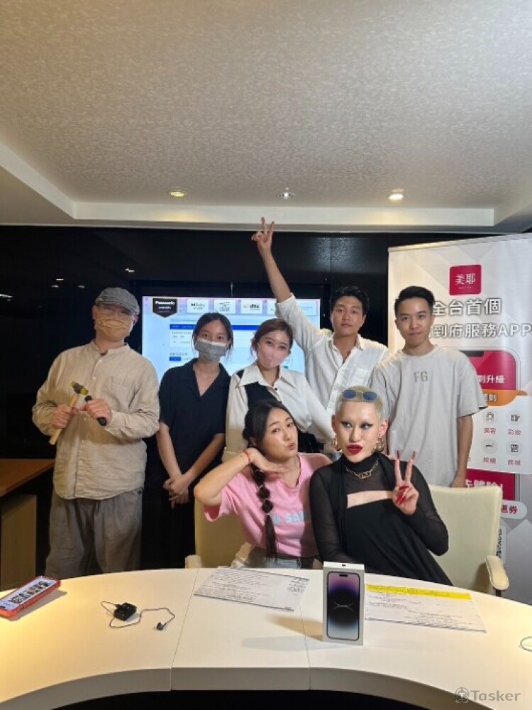 直播抽獎「ㄚ頭 詹子晴」和「郭濬瑋 女王」參與