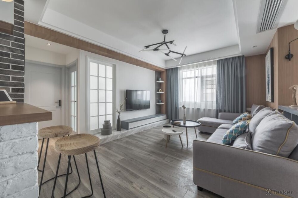 簡約風開放的室內空間，減少隔間和分隔牆，以實現明亮、寬敞的氛圍。