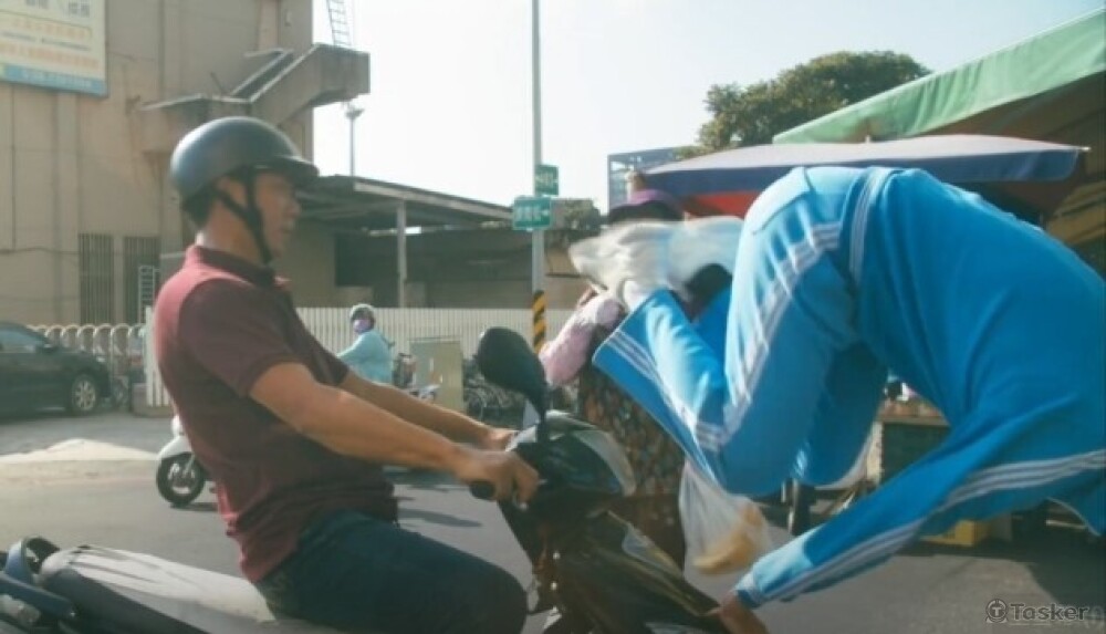 機車上展現特技