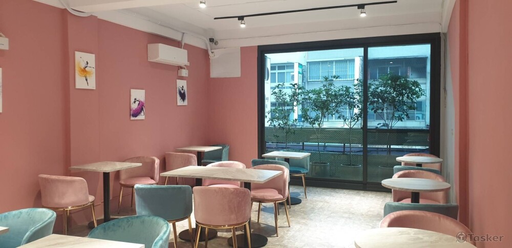 舞動の仕女空間