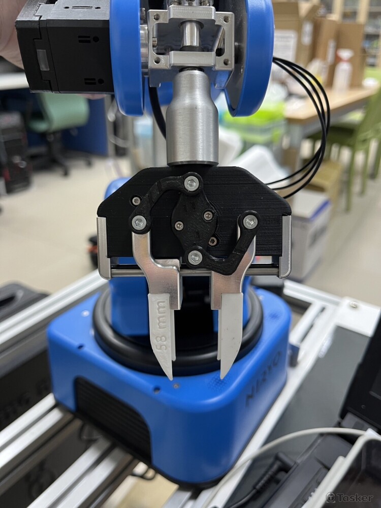 機械手臂夾具設計，3D列印製作