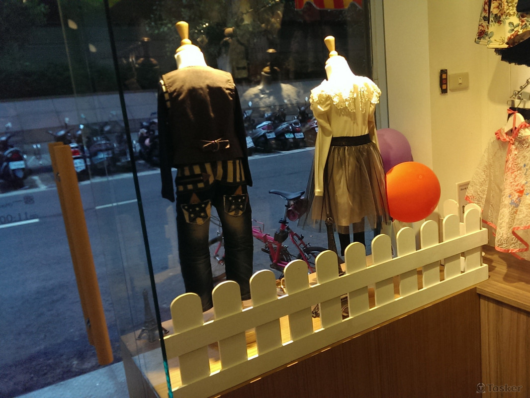 童裝店內部裝潢