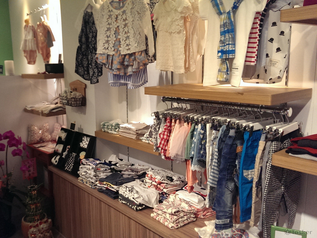 童裝店內部裝潢