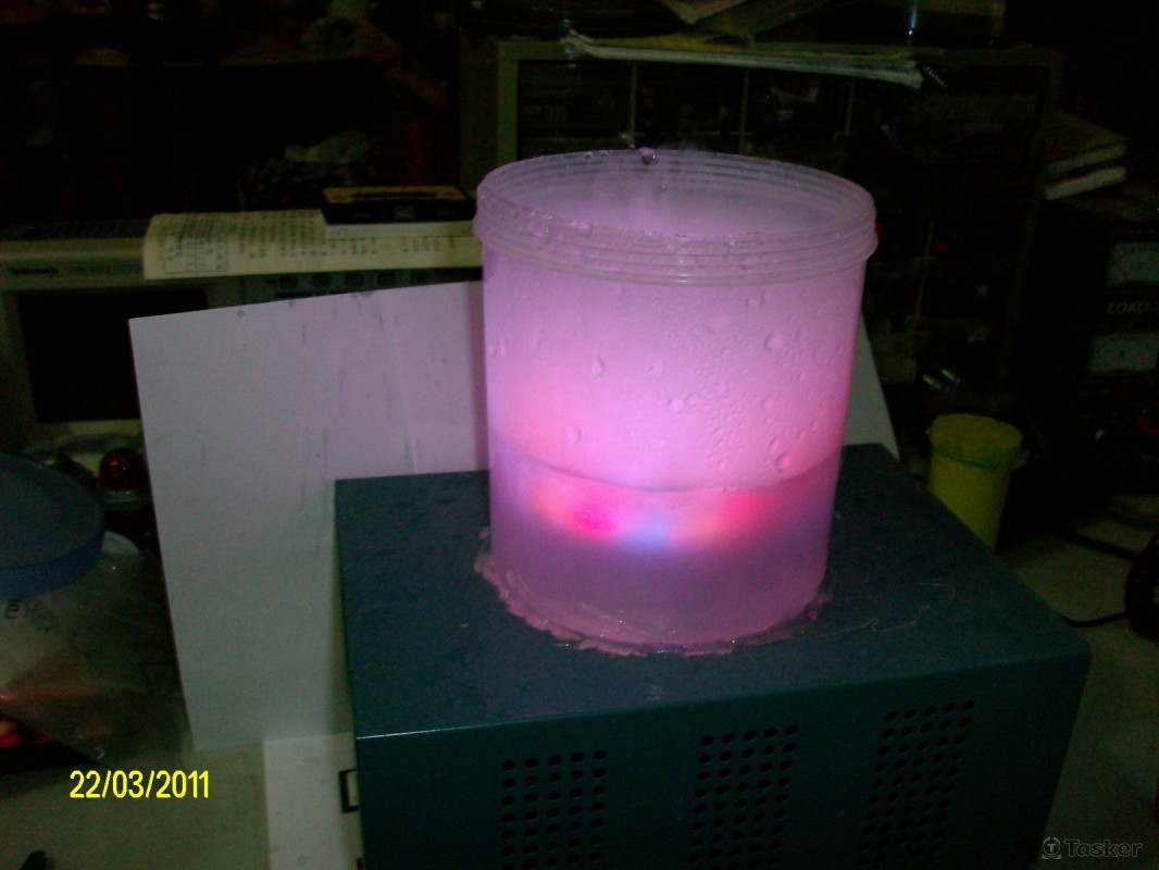 造霧器加LED及音樂