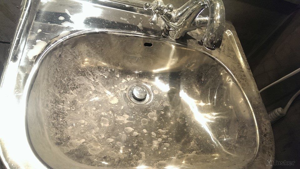 白鐵的東西不能用菜瓜布刷