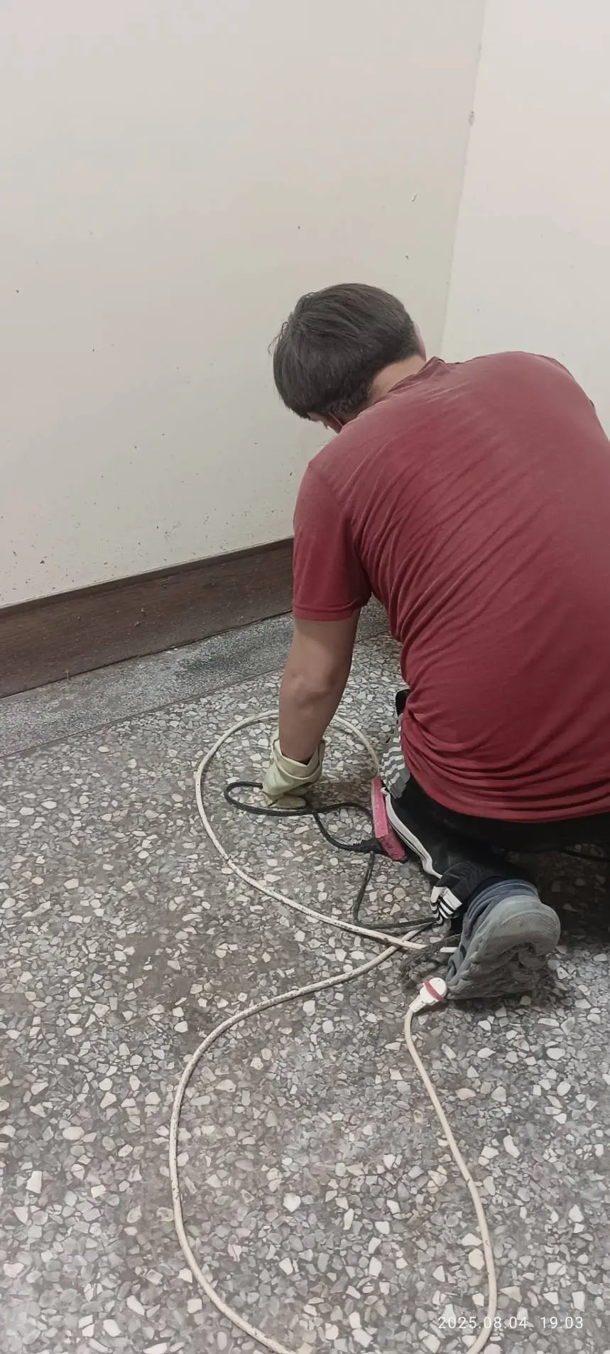 大理石地板除膠