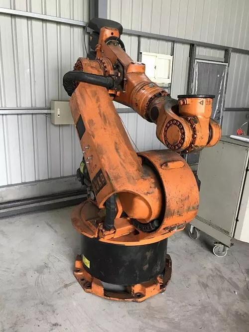 工業用機械手臂程式編輯及維修