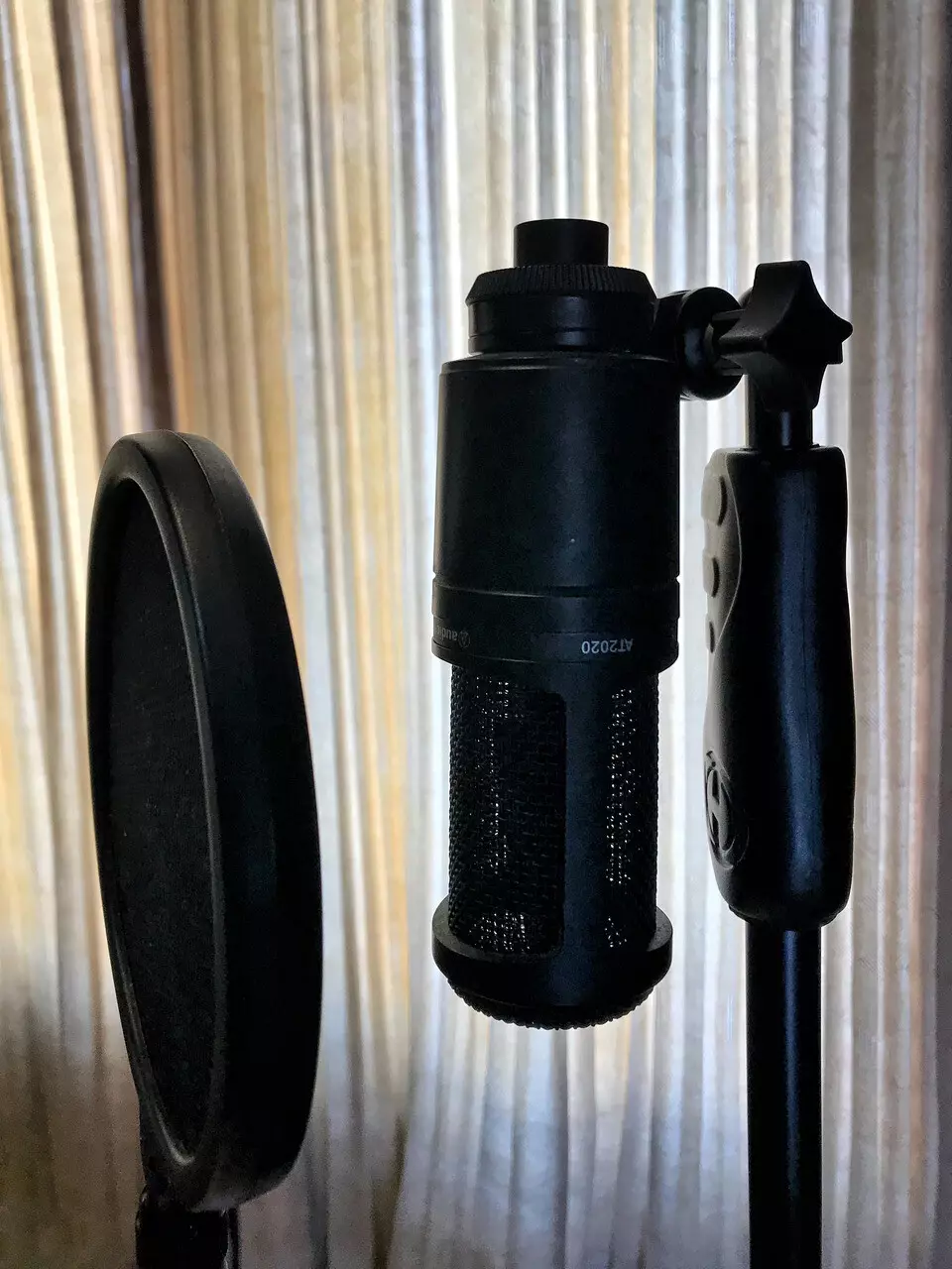 女聲配音員【專業錄音室】