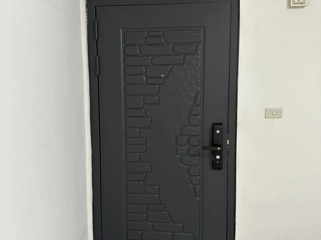 單玄關門舊換新