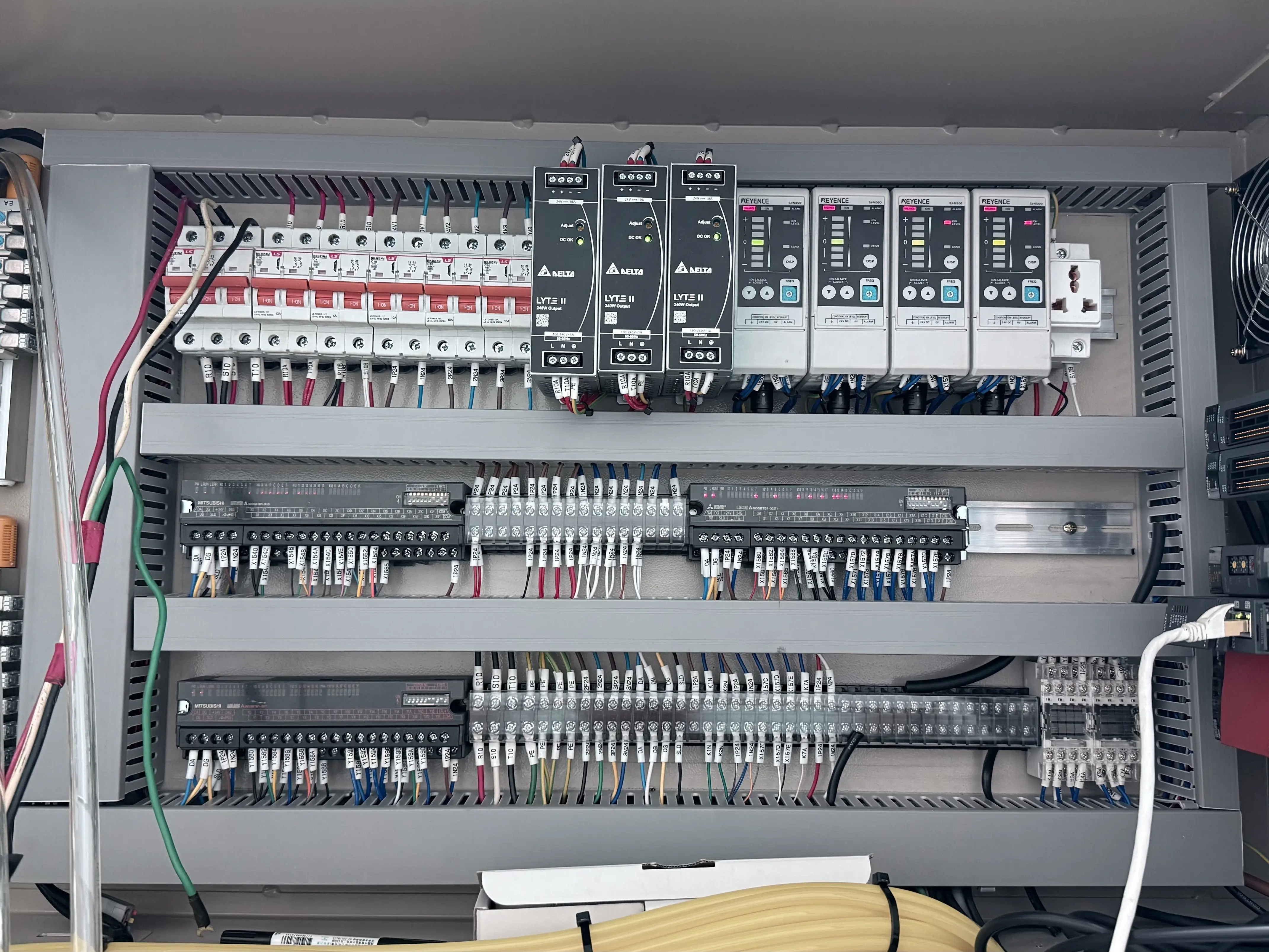 PLC軟硬體整合設計