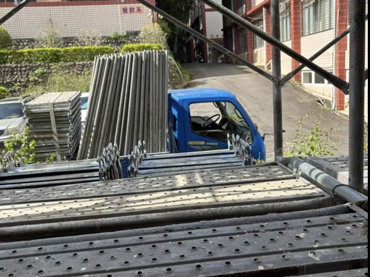 良毅鷹架工程行